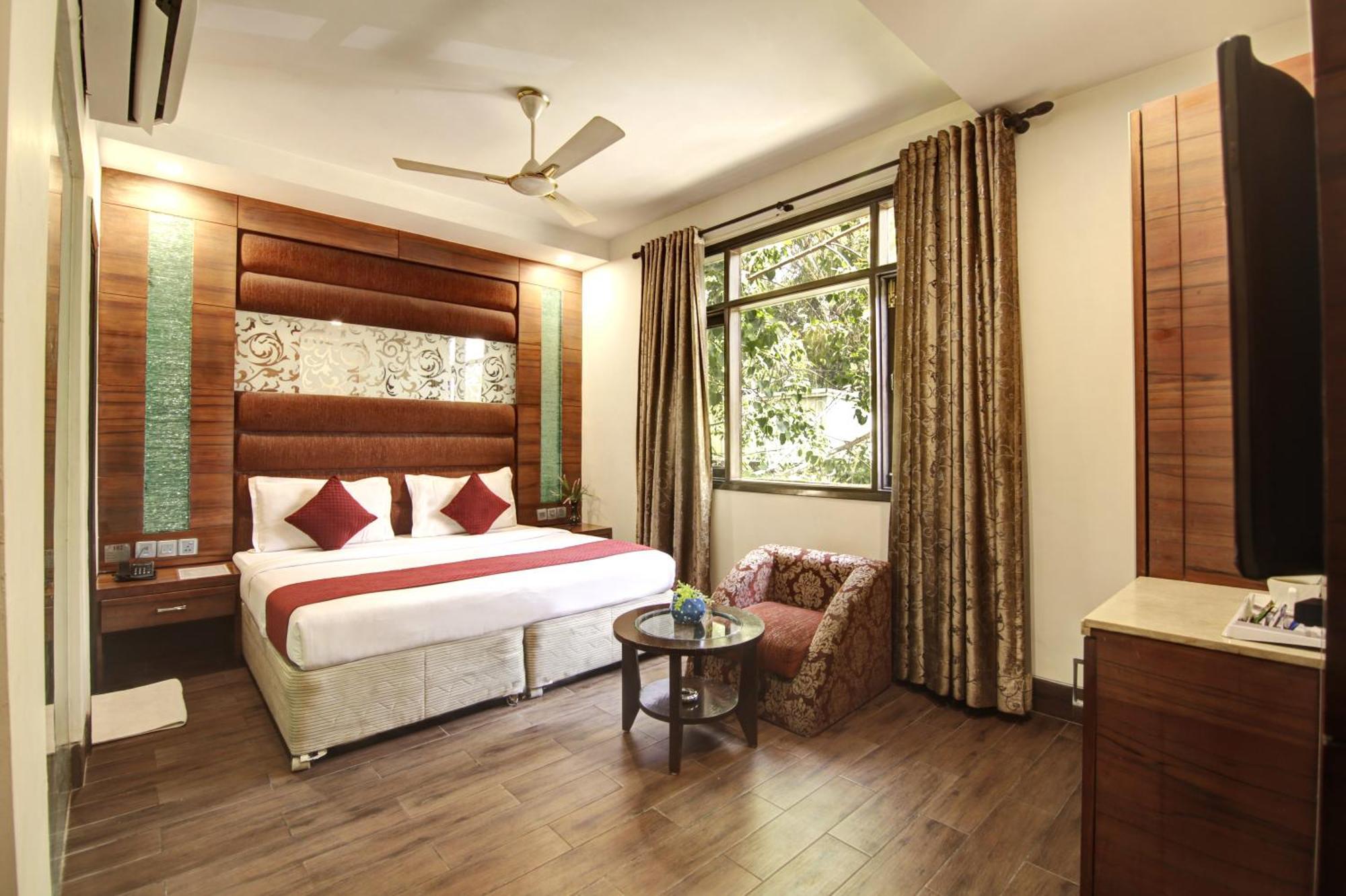 Hotel Good Times Near Ganga Ram Hospital And Karol Bagh Metro Delhi  Eksteriør bilde