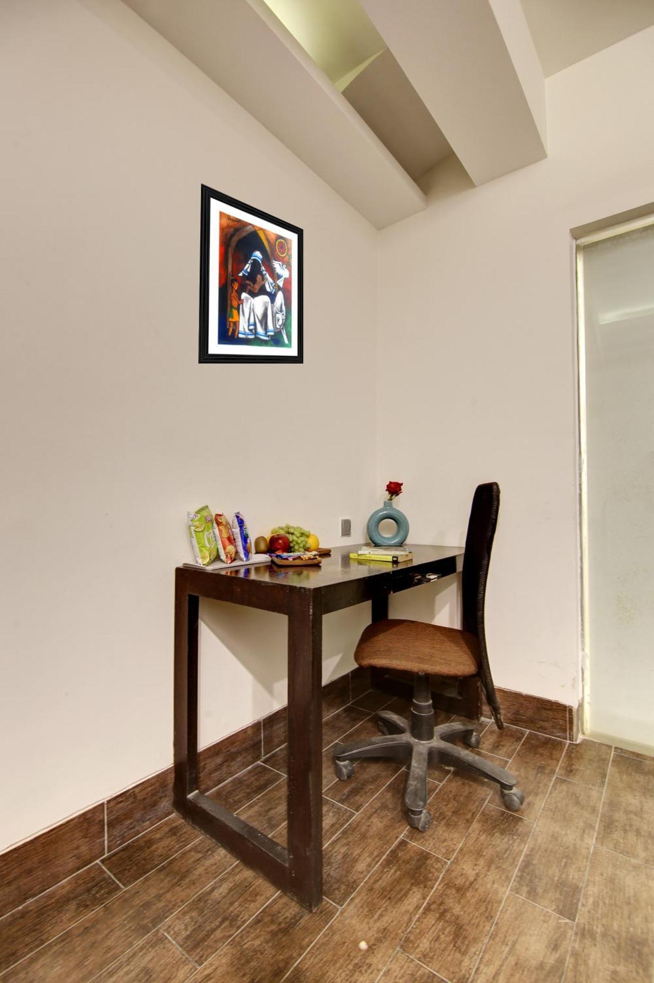 Hotel Good Times Near Ganga Ram Hospital And Karol Bagh Metro Delhi  Eksteriør bilde