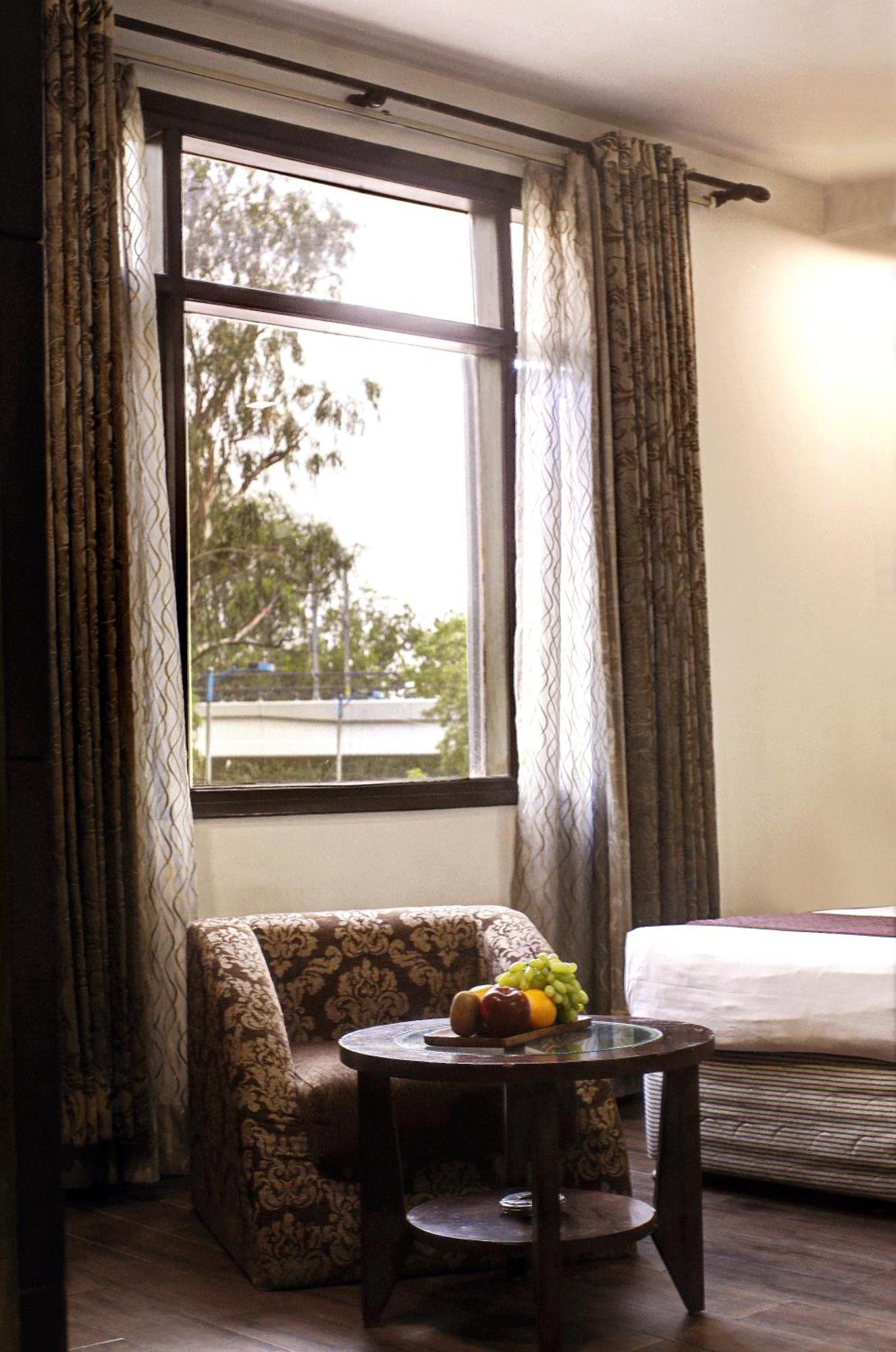 Hotel Good Times Near Ganga Ram Hospital And Karol Bagh Metro Delhi  Eksteriør bilde