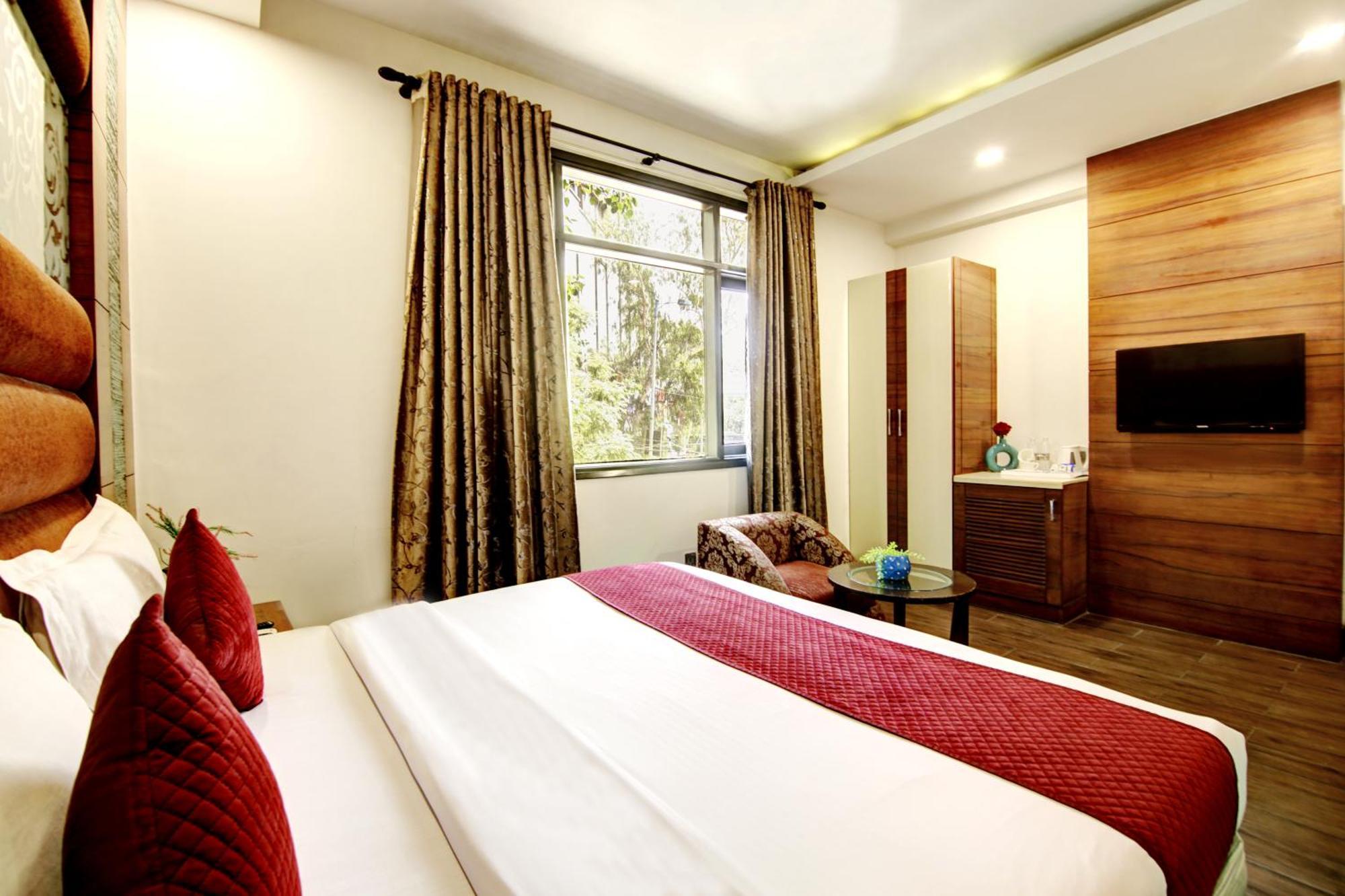 Hotel Good Times Near Ganga Ram Hospital And Karol Bagh Metro Delhi  Eksteriør bilde