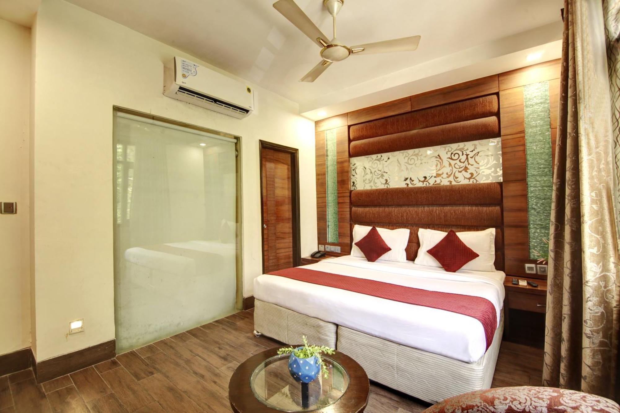 Hotel Good Times Near Ganga Ram Hospital And Karol Bagh Metro Delhi  Eksteriør bilde
